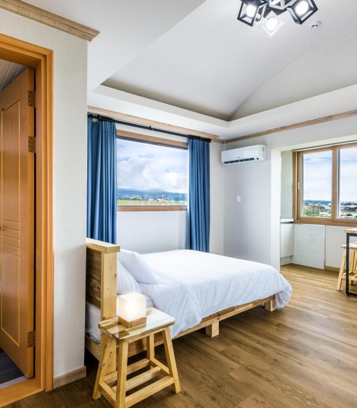 Romance Jeju Pension Екстериор снимка